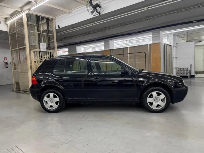 Volkswagen Golf 1.6 MI/ 1.6 MI Gener./black & Silver 2002