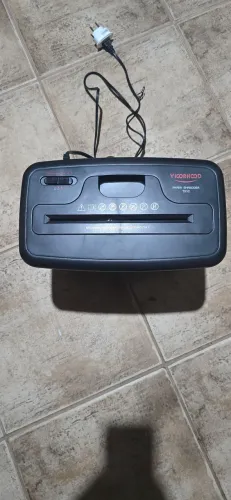 Vendo Triturador de Papel com defeito