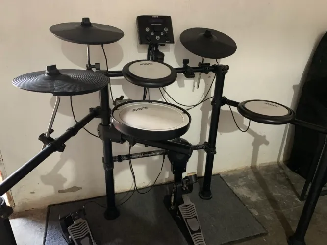 Bateria eletrônica AROMA