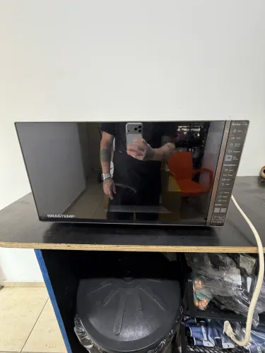 Micro-ondas Brastemp 32 Litros Cor Cinza Espelhado