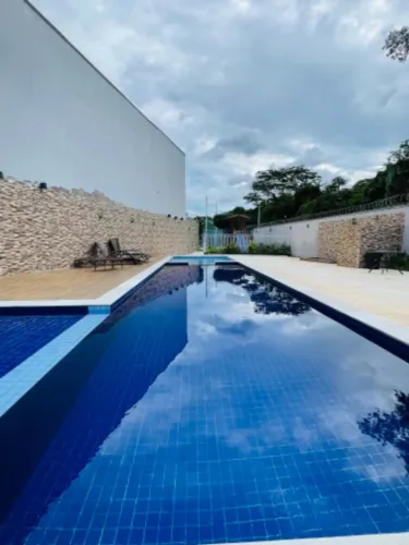 Oportunidade! Casa de Condomínio na Zona leste com Piscina e Varanda Gourmet