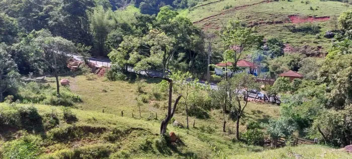 Imóvel para venda com 63700 metros quadrados em Centro - Cambuí - MG