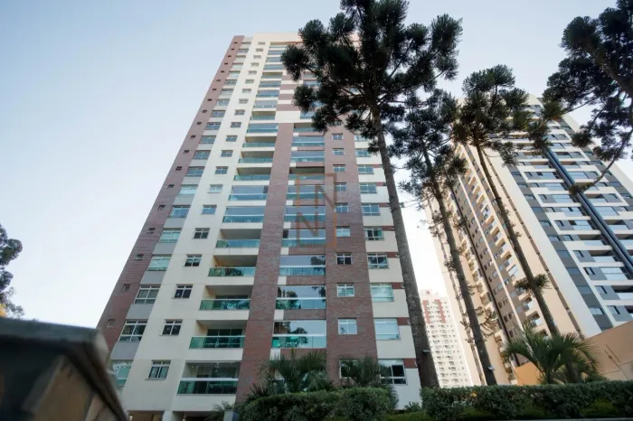 Apartamento 3 quartos no Campo Comprido