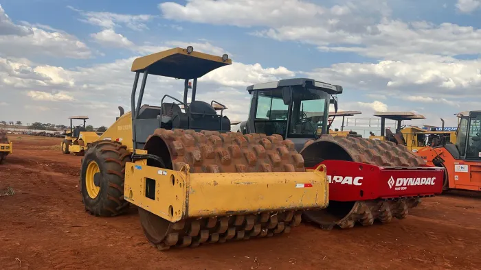 Rolo Compactador Bomag BW211PD