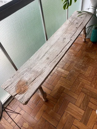 Vendo Banco de design em madeira Maciça! Importado