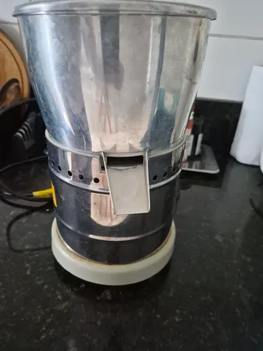 Espremedor de frutas profissional bivolt