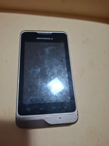 Celular 2 chips Motorola