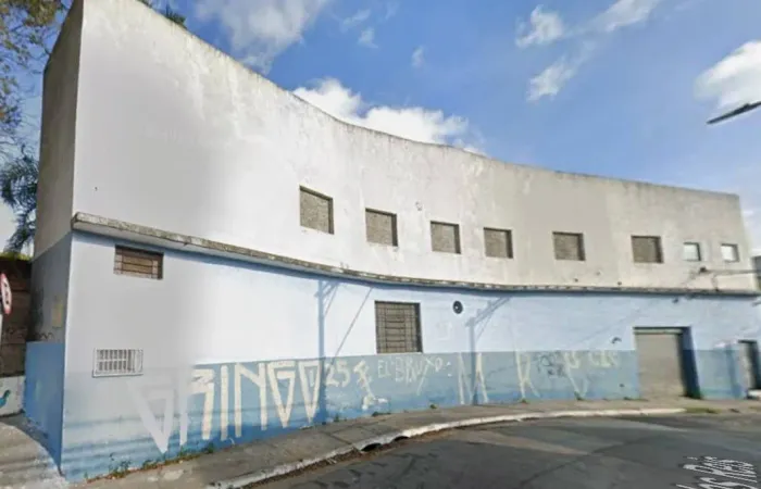 Galpão na Avenida Meireles Reis, 254 580 m²