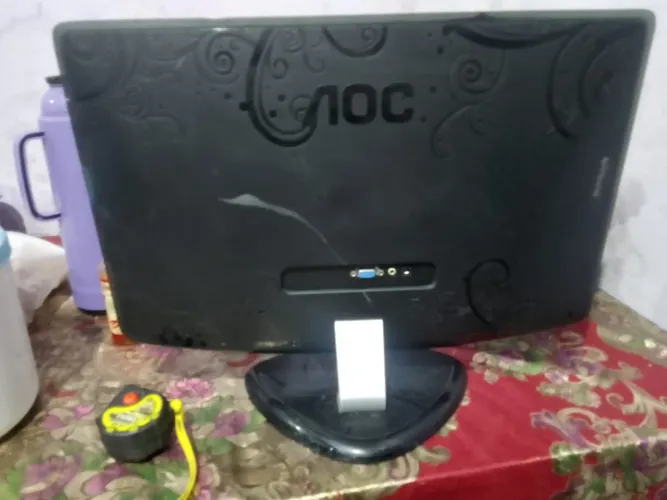 Monitor 18 polegadas