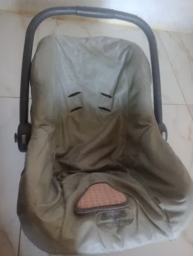 Vendo bebê conforto