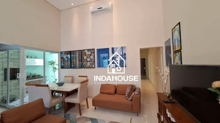 Casa Térrea com 3 dormitórios/ 1 suíte