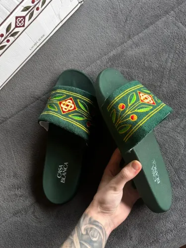 chinelo laurel terry slides casablanca '24