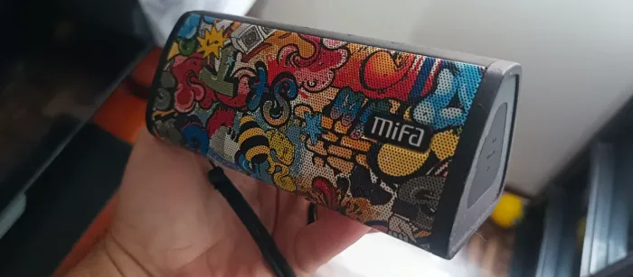 Caixa de som MIFA A10