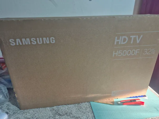 Tv Nova na caixa Smart TV LED 32" Samsung H5000F