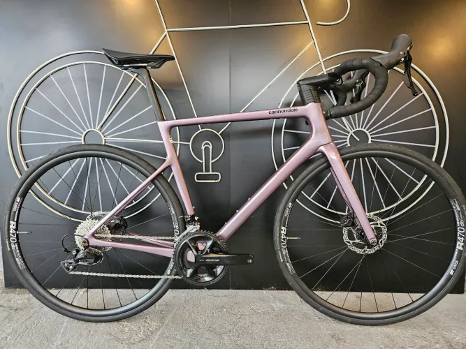 Cannondale SuperSix evo carbon Hi-mod Shimano 105 12v.