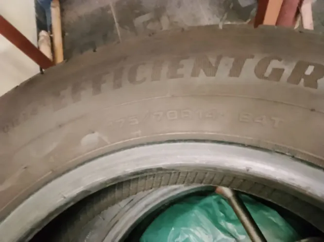 Pneu aro 14 175/70/14