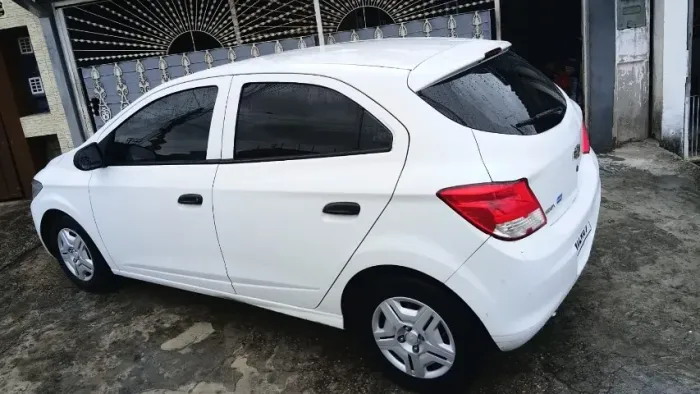 Chevrolet Onix JOY Hatch 1.0 8V Flex Mec. 4P 2018