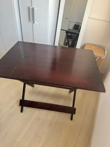 MESA DE 100X70 DOBRÁVEL MACIÇA