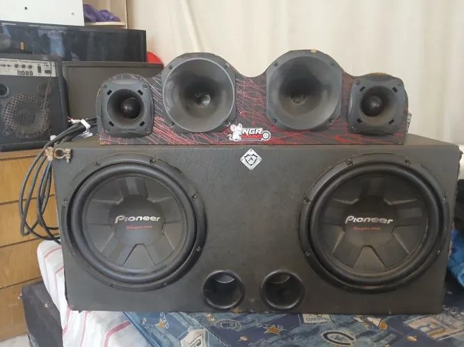 Som automotivo forte completo Tocando mto forte!