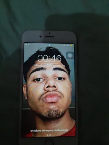 IPHONE 6s DOURADO DE 64GB