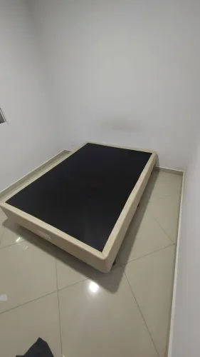 Vendo cama box de casal semi nova