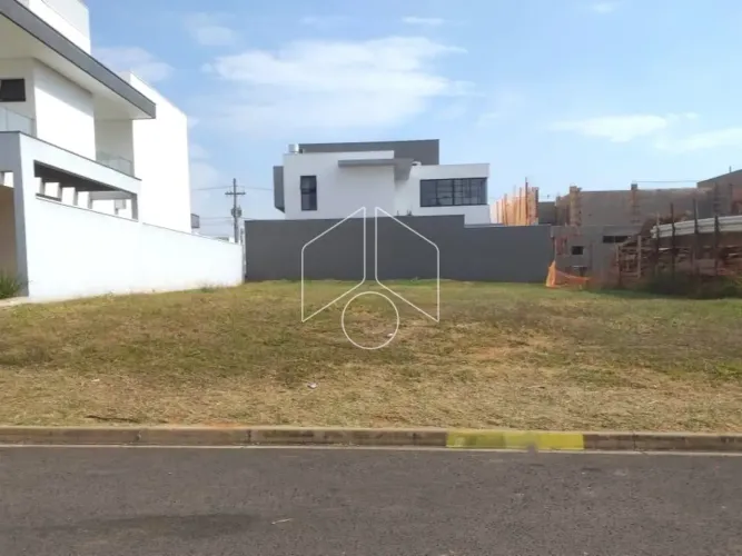 Terreno Dentro de Condomínio em Marília