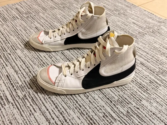 Nike Blazer Mid '77 Jumbo Swoosh White Black DD3111-100