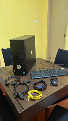 VENDO CPU + MOUSE + TECLADO + CABOS