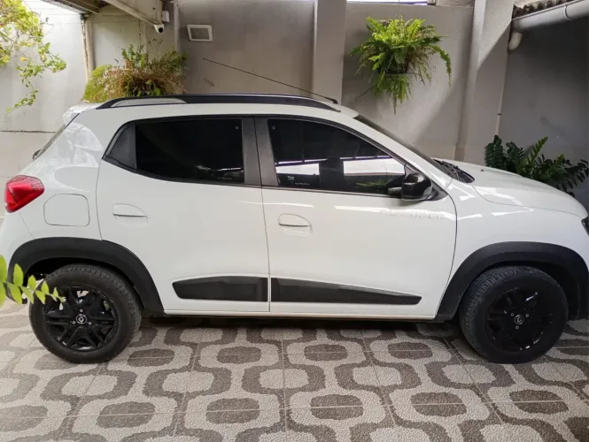 Renault Kwid Intense 1.0 Flex 12V 5P Mec. 2021