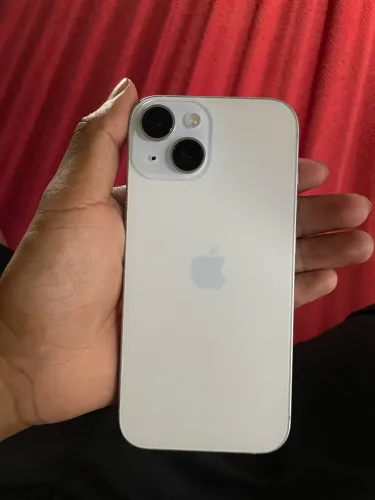 iPhone 15 128