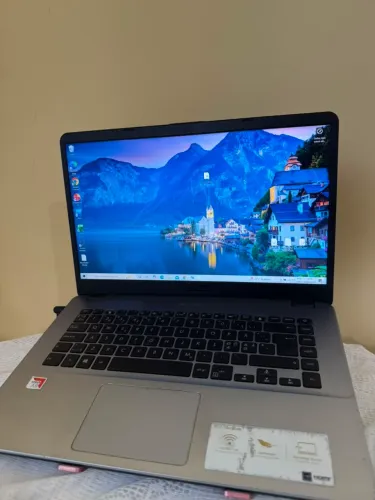 Notebook ASUS VivoBook 256 SSD 8 RAM