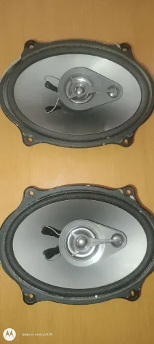 Alto falante automotivo 