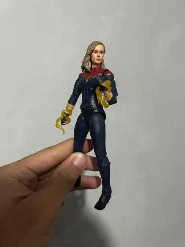 Capitã Marvel (marvel legends)