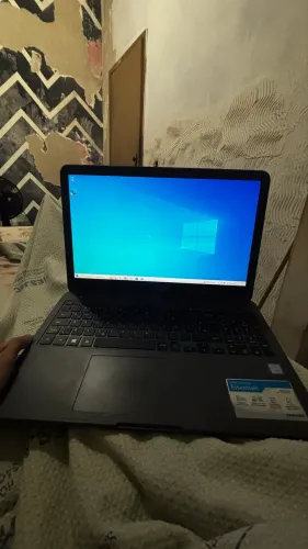 Notebook/PC em ótimo estado, pronto para uso
