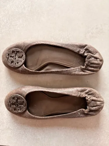 Tory Burch da linha Minnie Travel Ballet