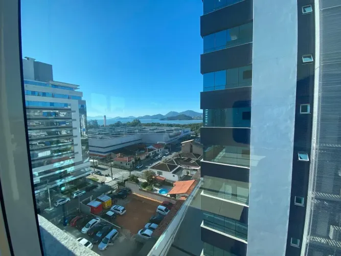 VENDA OU LOCAÇÃO  Sala comercial em Florianópolis