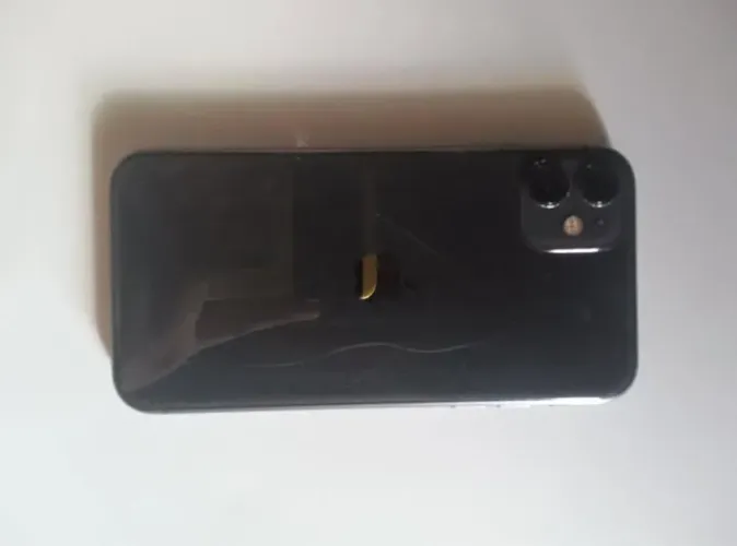 iPhone 11
