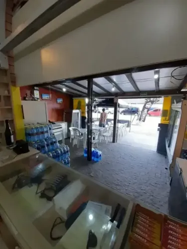 ALUGO PONTO COMERCIAL PERTO DA PRAIA