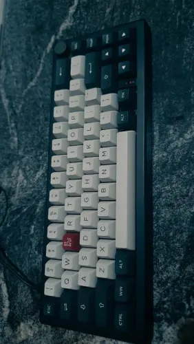 Teclado Mecânico ZUOYA GMK67 ? Gamer e Compacto