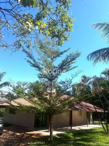 Casa em Condomínio Morada do Sol