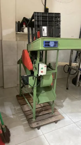 Máquina de alho descascado