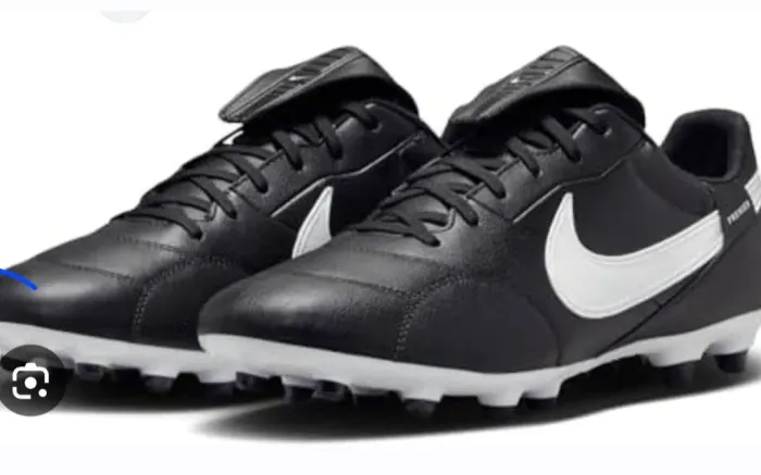 Chuteira Nike Premier