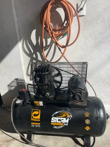 Vendo compressor de ar Storm Pressure 300