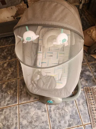 Cadeira de balanço automática para bebê