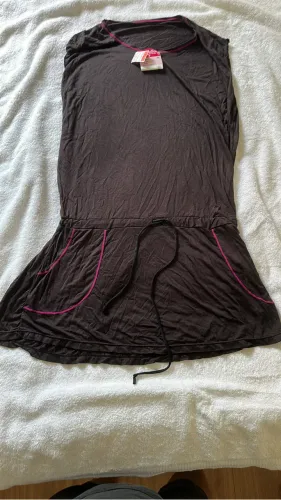 Camiseta modelo bata TAM P preta 