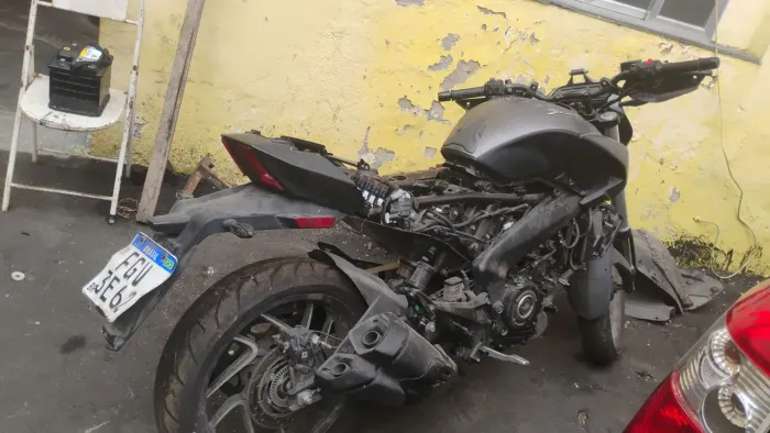 BAJAJ/DOMINAR d400 T