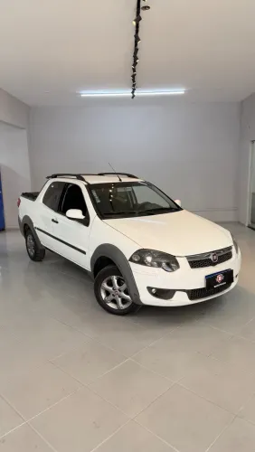 Fiat Strada Trekking 1.6 16V Locker Flex CD 2016
