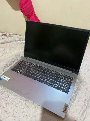 Notebook Lenovo IdeaPad 1i Intel Core i3