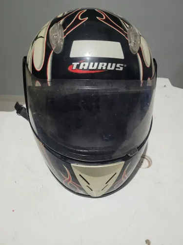 Capacete taurus masculino 