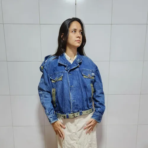 Jaqueta jeans vintage Matitte anos 80 utilitária no gender